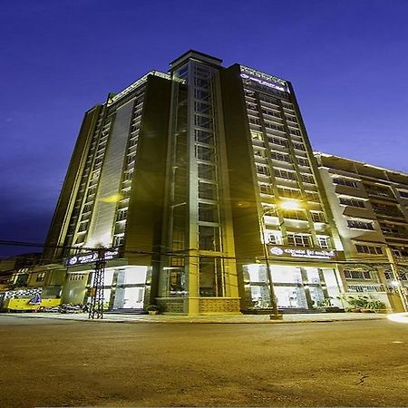 Rose Emerald Hotel Phnom Penh Exterior foto