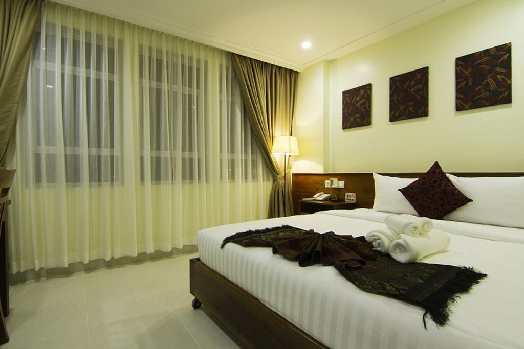 Rose Emerald Hotel Phnom Penh Exterior foto
