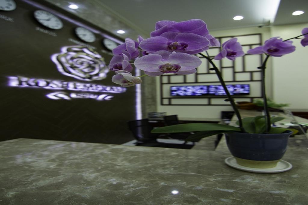 Rose Emerald Hotel Phnom Penh Exterior foto
