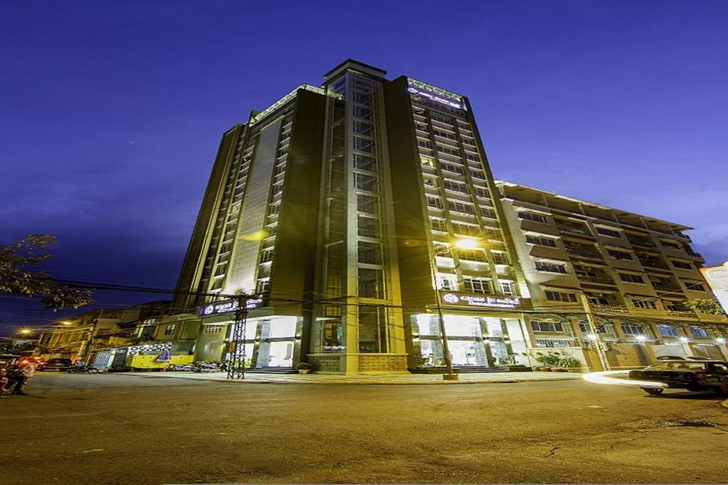 Rose Emerald Hotel Phnom Penh Exterior foto