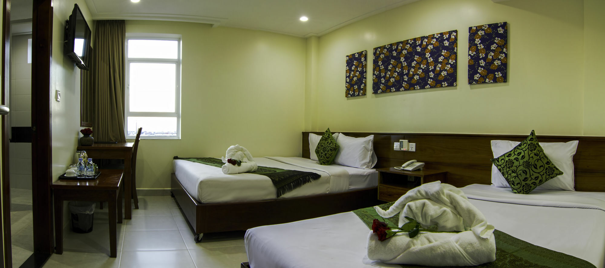 Rose Emerald Hotel Phnom Penh Exterior foto