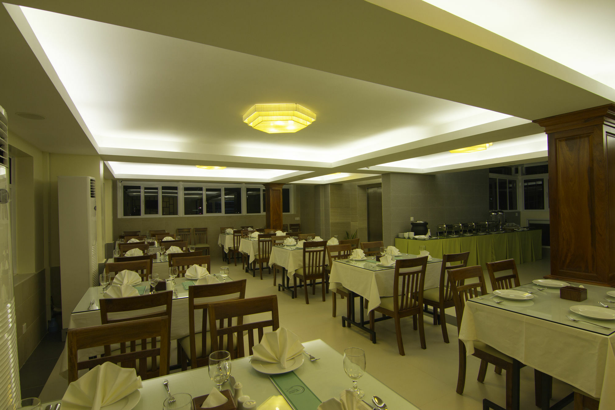 Rose Emerald Hotel Phnom Penh Exterior foto