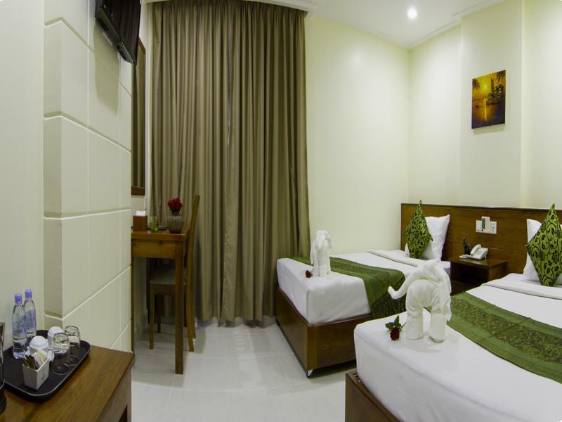 Rose Emerald Hotel Phnom Penh Exterior foto